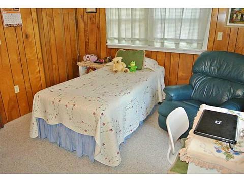 47 Oak Ter, Mapleville, RI 02839 photo 8