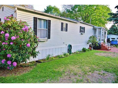 47 Oak Ter, Mapleville, RI 02839 photo 2