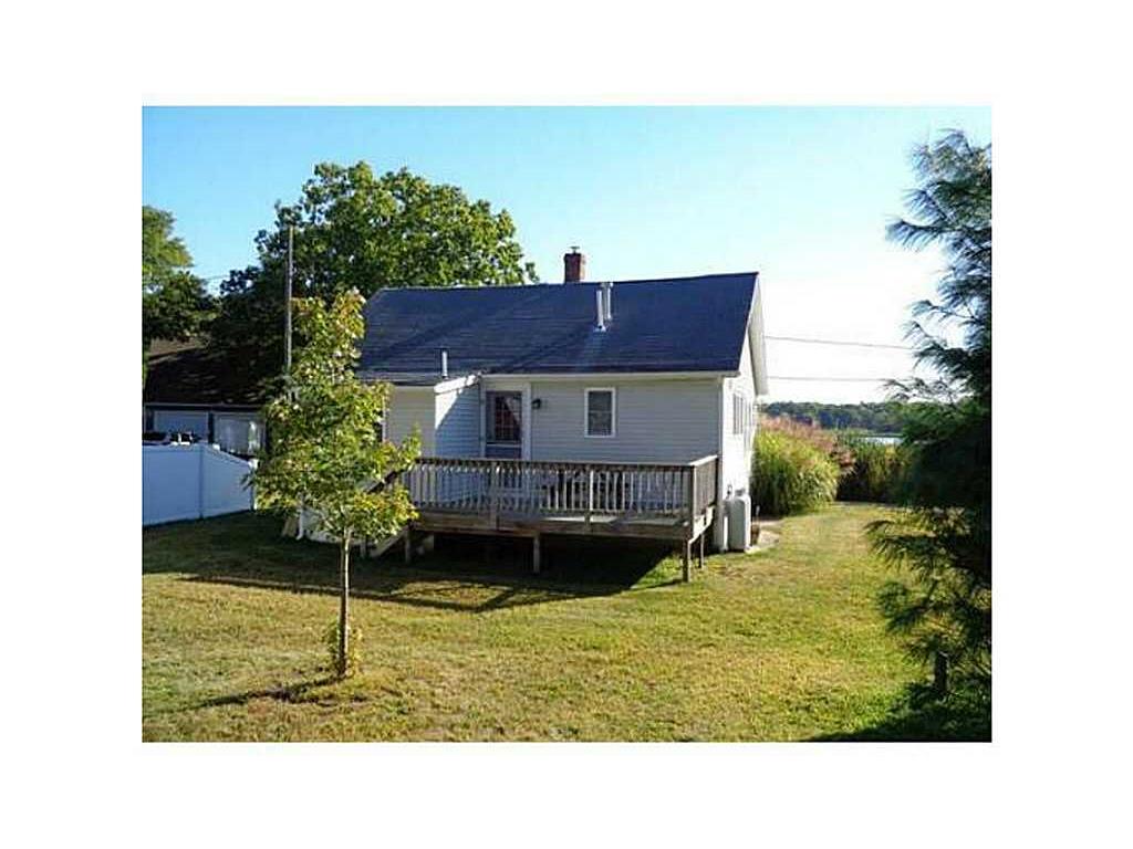 69 Barlow Ave, West Wareham, MA 02576 photo 3