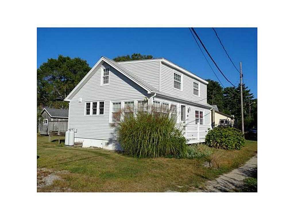 69 Barlow Ave, West Wareham, MA 02576 photo 2