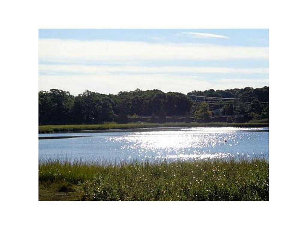 69 Barlow Ave, West Wareham, MA 02576 photo 1
