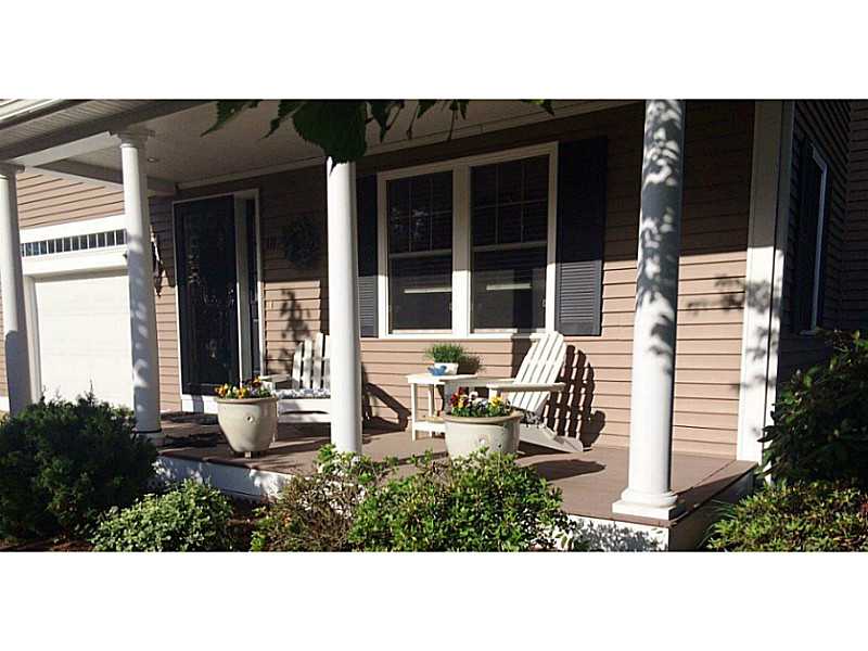 18 Crestview Dr, Westerly, RI 02891 photo 2