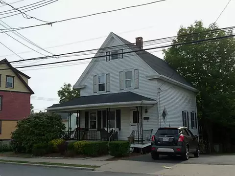 4 Summer St, Westerly, RI 02891 photo 2
