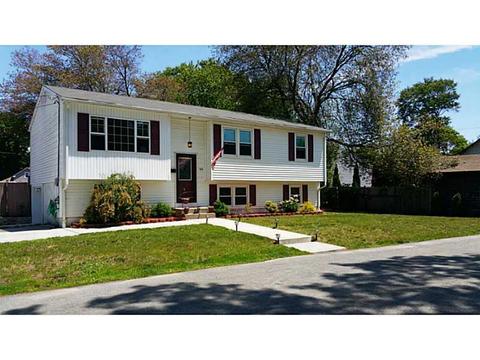 63 Comma St, Warwick, RI 02889 photo 3