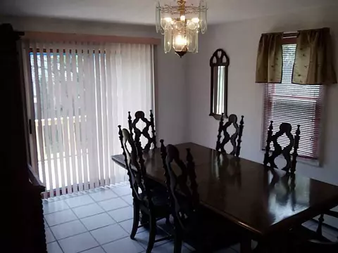 60 Ridgeway Ave, Warwick, RI 02889 photo 6