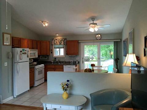 115 4th Ave, Warwick, RI 02888 photo 3