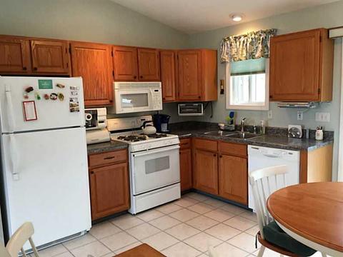115 4th Ave, Warwick, RI 02888 photo 5