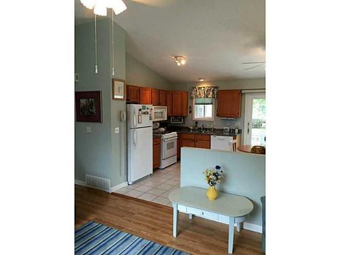 115 4th Ave, Warwick, RI 02888 photo 2