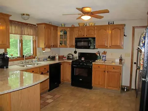 950 Lapham Farm Rd, Mapleville, RI 02839 photo 5