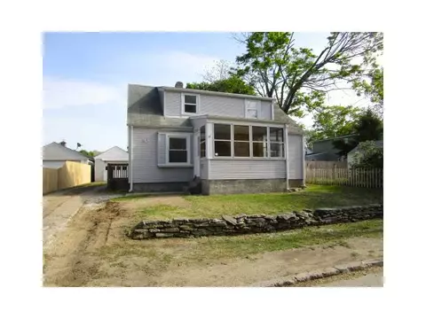 10 Link St, Warwick, RI 02886 photo 1