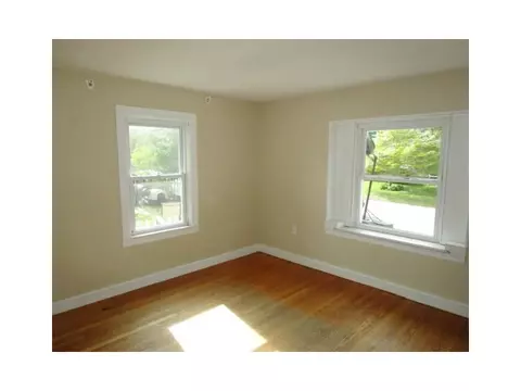 10 Link St, Warwick, RI 02886 photo 7