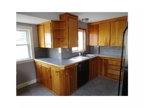 10 Link St, Warwick, RI 02886 photo 14