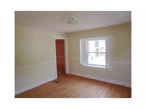 10 Link St, Warwick, RI 02886 photo 16