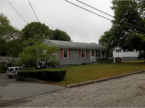 44 Lemay Rd, Woonsocket, RI 02895 photo 1