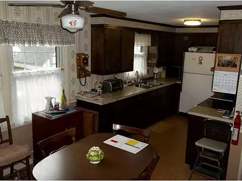 44 Lemay Rd, Woonsocket, RI 02895 photo 10