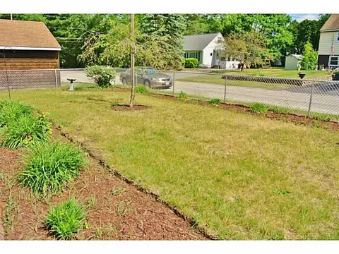 29 Glaude Ln, Woonsocket, RI 02895 photo 11