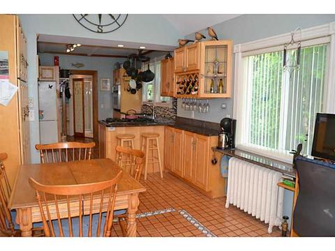 111 Beacon Ave, Warwick, RI 02889 photo 3