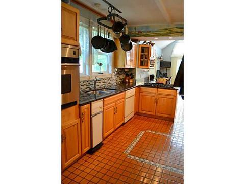 111 Beacon Ave, Warwick, RI 02889 photo 2