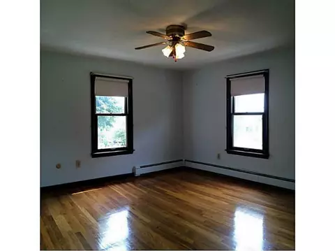 192 Myette St, Woonsocket, RI 02895 photo 9
