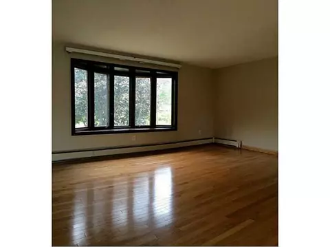 192 Myette St, Woonsocket, RI 02895 photo 5