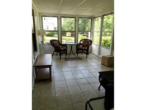 517 Killingly St, Providence, RI 02909 photo 16