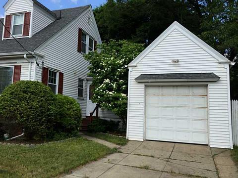 517 Killingly St, Providence, RI 02909 photo 2