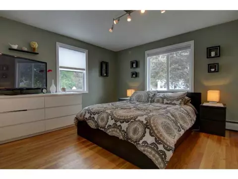 22 Vanstone Ave, Warwick, RI 02889 photo 12