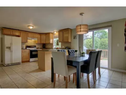 22 Vanstone Ave, Warwick, RI 02889 photo 5