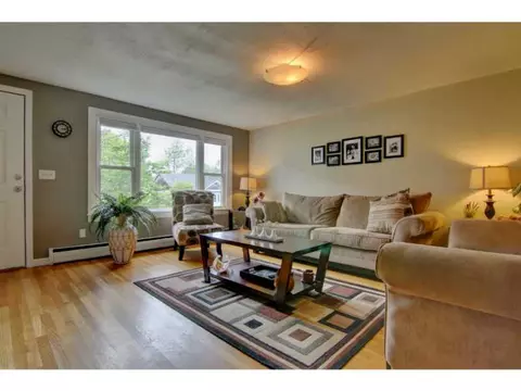 22 Vanstone Ave, Warwick, RI 02889 photo 9