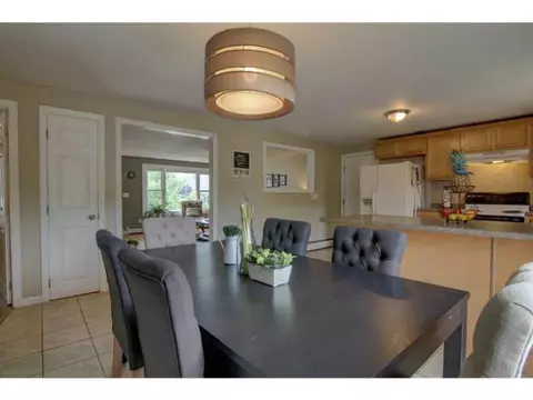 22 Vanstone Ave, Warwick, RI 02889 photo 6
