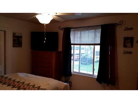 98 Payton Ave, Warwick, RI 02889 photo 13