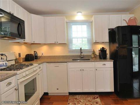 19 North Dr, Westerly, RI 02891 photo 5