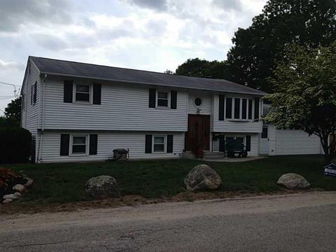 81 Maple St, Coventry, RI 02816 photo 1