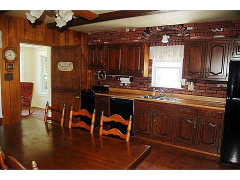 1566 Mendon Rd, Woonsocket, RI 02895 photo 8