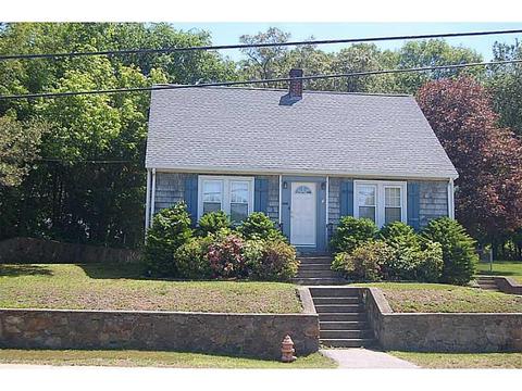 1566 Mendon Rd, Woonsocket, RI 02895 photo 1