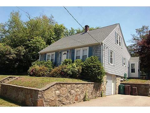 1566 Mendon Rd, Woonsocket, RI 02895 photo 2