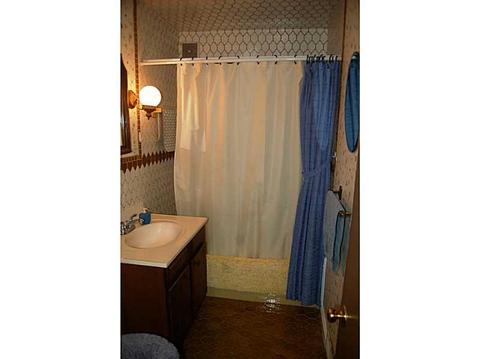 1566 Mendon Rd, Woonsocket, RI 02895 photo 13