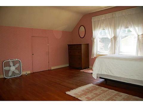 1566 Mendon Rd, Woonsocket, RI 02895 photo 15