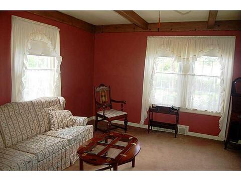 1566 Mendon Rd, Woonsocket, RI 02895 photo 6
