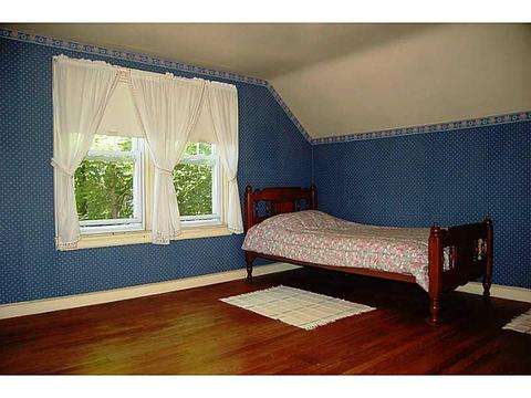 1566 Mendon Rd, Woonsocket, RI 02895 photo 17