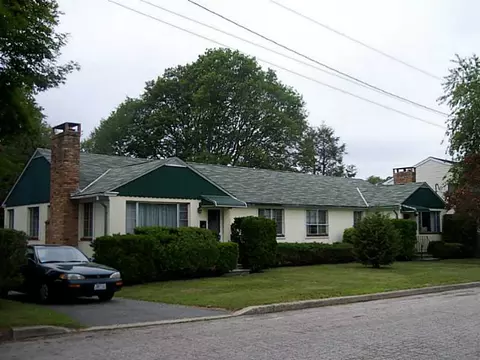 33 Massasoit Ave, Warren, RI 02885 photo 1