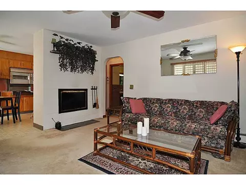 655 Commonwealth Ave, Warwick, RI 02886 photo 15