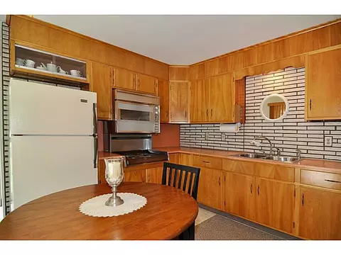 655 Commonwealth Ave, Warwick, RI 02886 photo 14