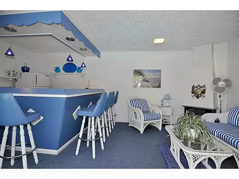 655 Commonwealth Ave, Warwick, RI 02886 photo 22