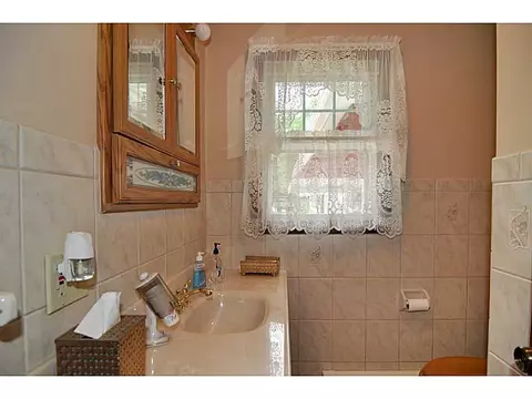 655 Commonwealth Ave, Warwick, RI 02886 photo 9