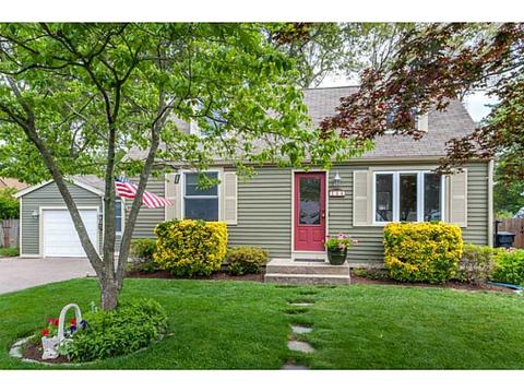 44 Clayton Rd, Warwick, RI 02886 photo 1