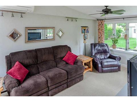 44 Clayton Rd, Warwick, RI 02886 photo 3