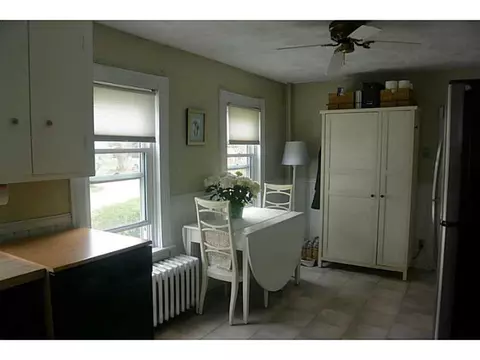 11 Lowe Ave, Warwick, RI 02889 photo 8