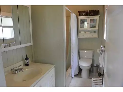 11 Lowe Ave, Warwick, RI 02889 photo 9
