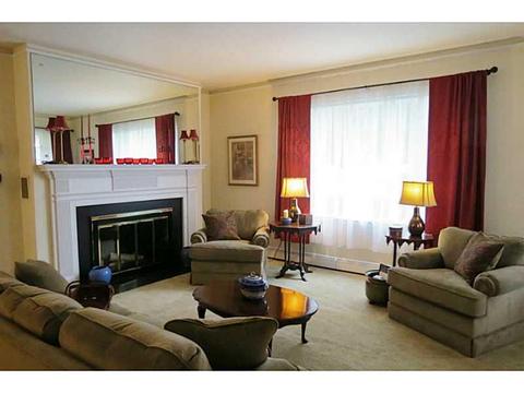129 Glen Rd, Woonsocket, RI 02895 photo 8